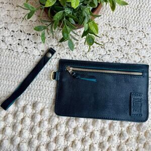 NEW PORTLAND LEATHER GOODS RETIRED Adriana Pouch Wristlet Caribbean Blue Leather